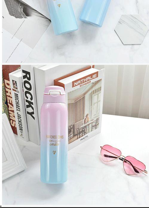 吸管成人用杯子好吗视频,吸管杯与成人用杯子的优劣对比解析