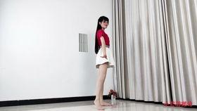 成人遮胯舞蹈短裙视频,成人遮胯舞蹈短裙视频赏析