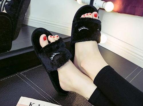 成人毛茸茸拖鞋视频,时尚潮流还是隐秘诱惑？