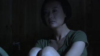 成人低声哭泣的视频大全,成人情感释放的真实瞬间