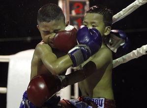 成人拳击浴巾怎么戴视频