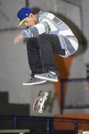 滑板成人经典动作视频,揭秘成人经典动作的精彩瞬间