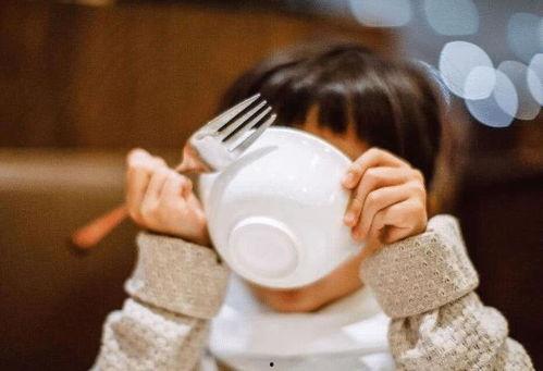 成人父母喂饭视频  第3张