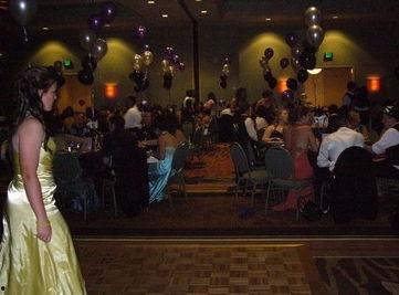 外国成人毕业舞会视频